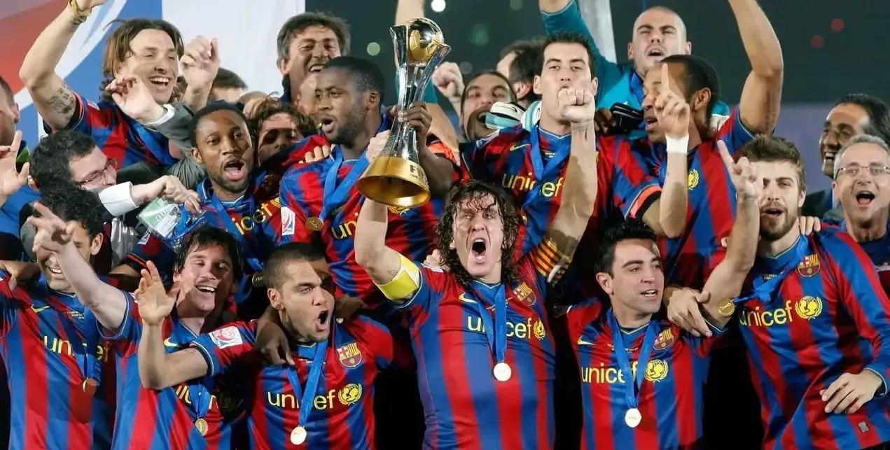 巴萨客场平曼联,晋级欧冠八强积极前行,振奋人心 巴萨客场平曼联,晋级欧冠八强积极前行,振奋人心