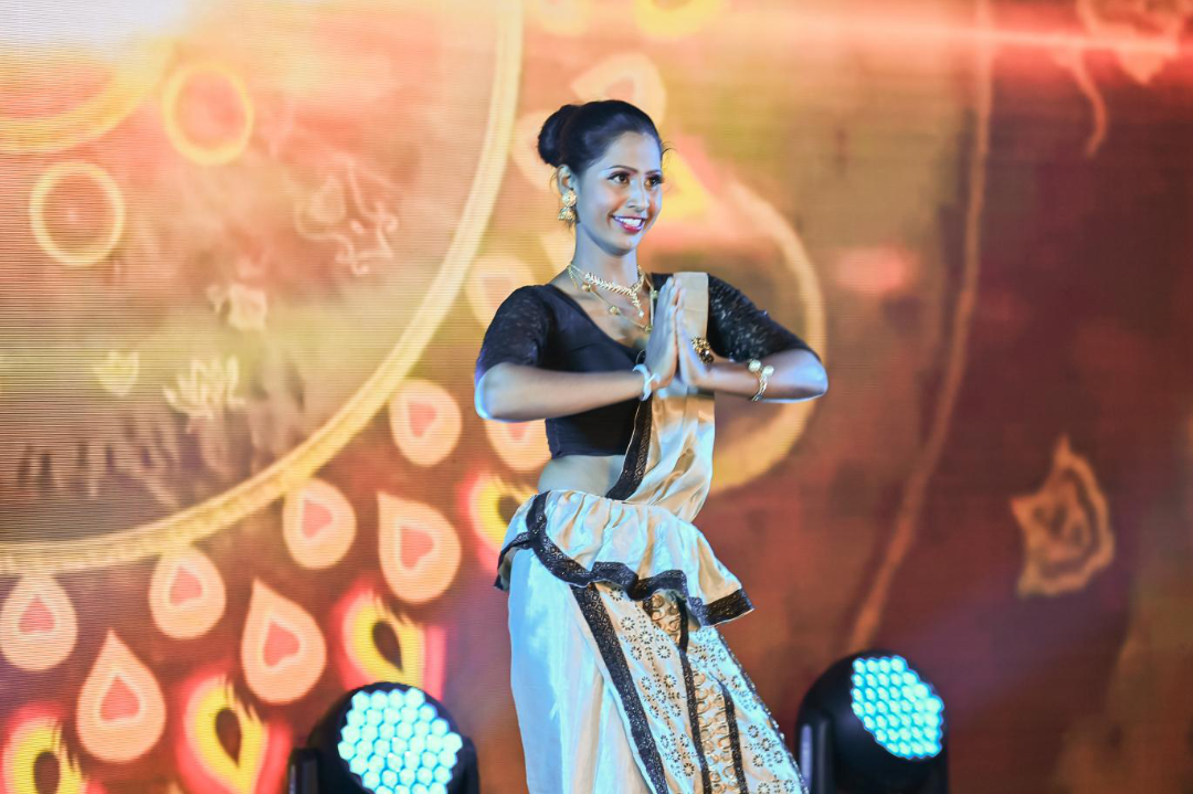 拉美强队夺得冠军，喜获掌声，引发热议