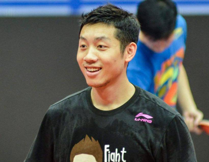 比利时乒乓球队爆冷波兰乒乓球队，许昕绝境逆转