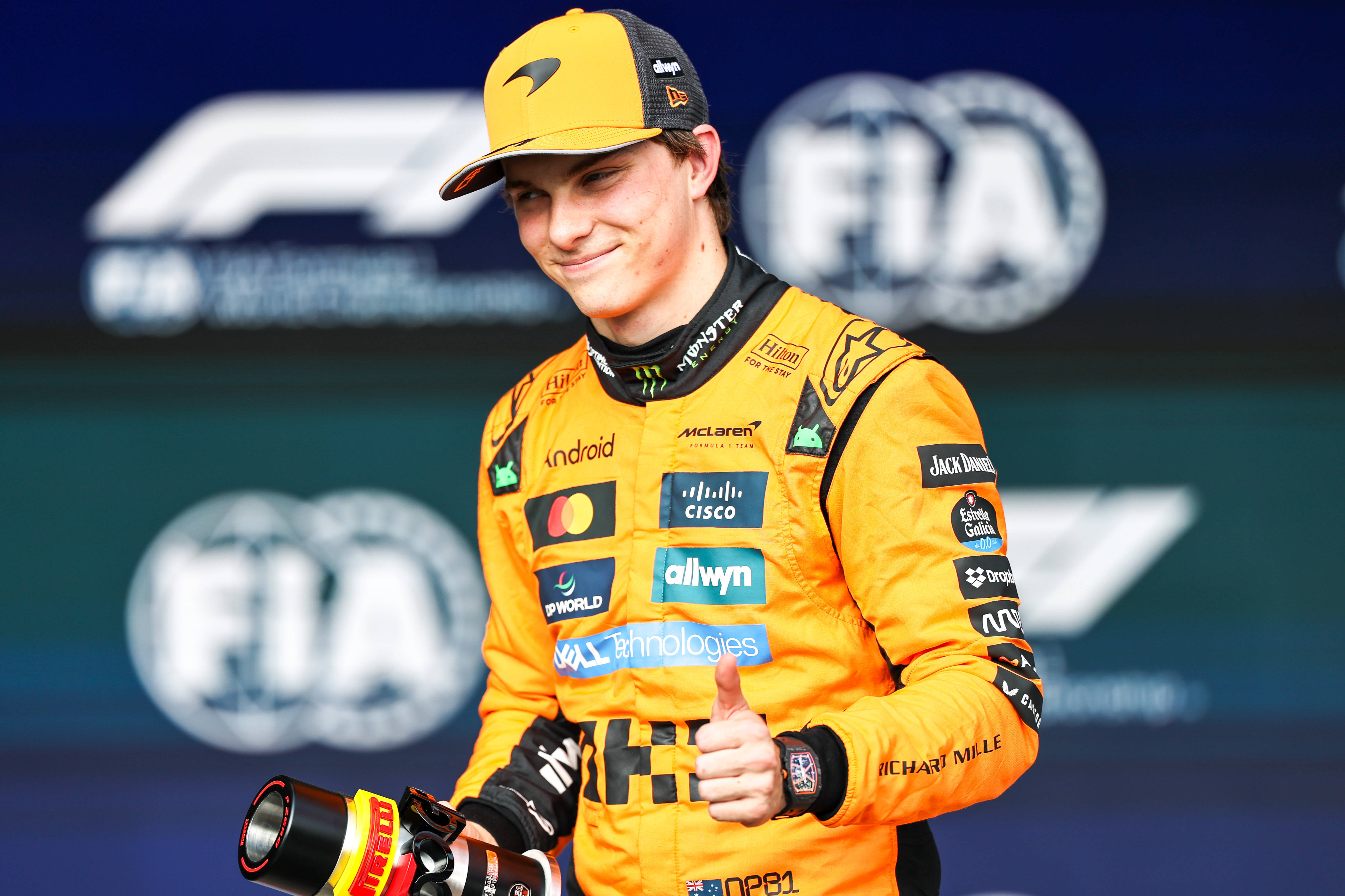 阿斯顿马丁鏖战索伯车队，诺里斯带队取胜