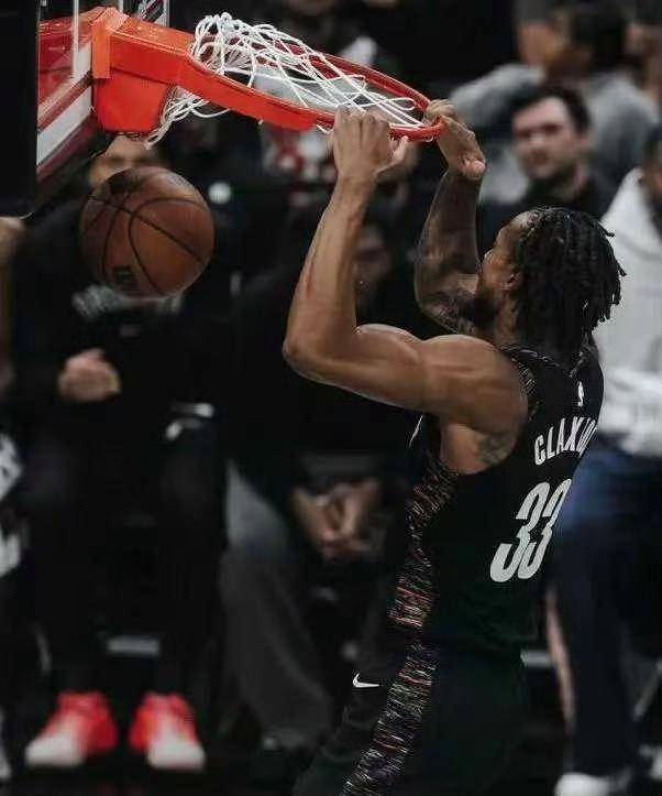 猛龙碾压山东队，莫兰特关键制胜