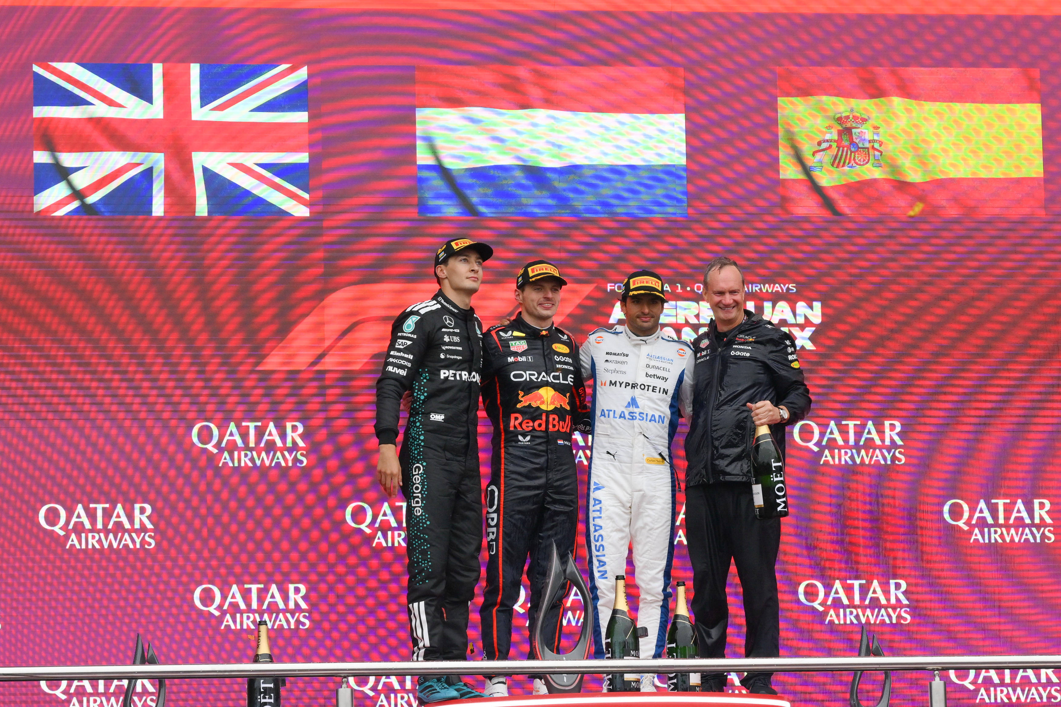 威廉姆斯鏖战红牛车队，拉塞尔关键制胜